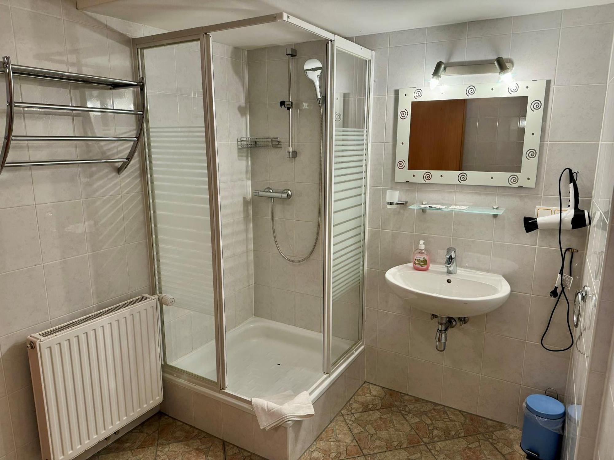 תיירזה Alpenlodge, Ferienwohnung 6 מראה חיצוני תמונה